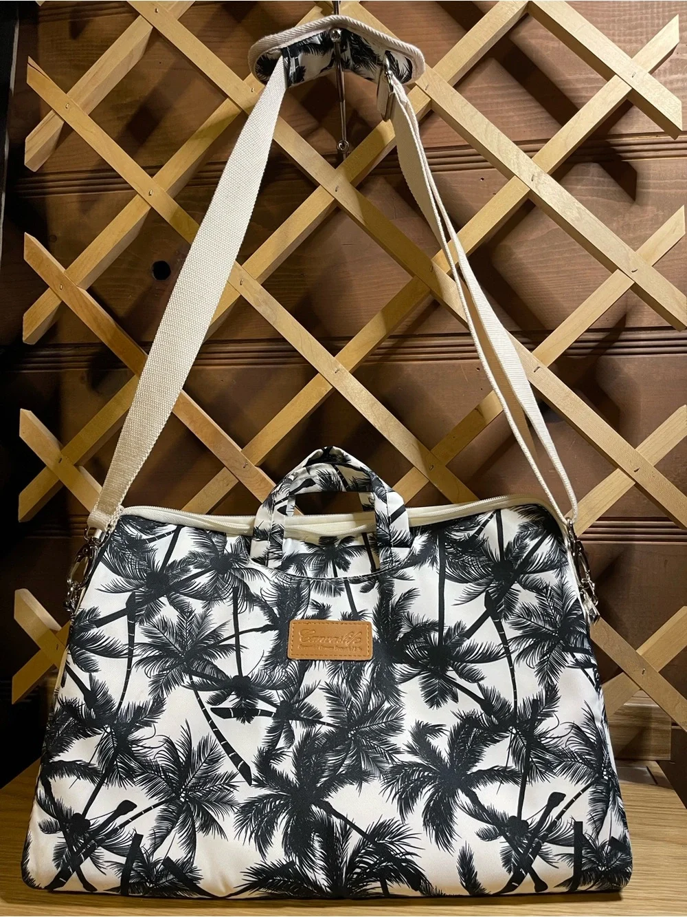 Canvaslife Messenger Bag /Black & White Palm Tree Print